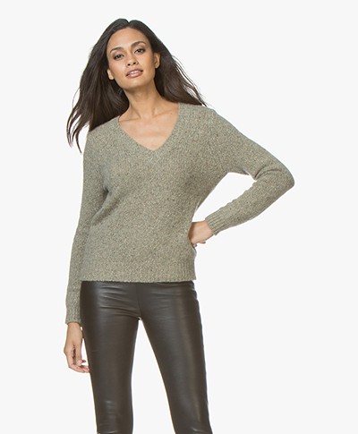 Majestic Filatures V-hals Trui in Puur Cashmere - New Army Mêlee