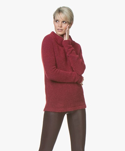 no man's land Mohair Round Neck Sweater - Ruby