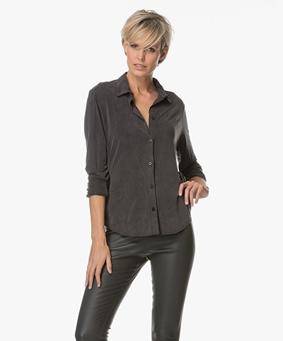 LEÏ 1984 Gaby Cupro Blouse with Stretch - Washed Black 