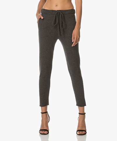 Fine Edge Utility Pants in Wool and Cashmere - Anthracite 