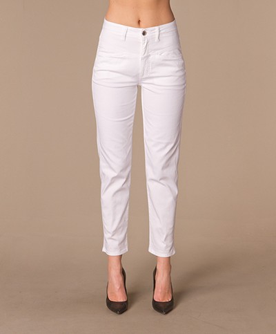 Closed Pedal Pusher Jeans - White