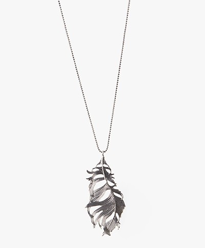 Ellen Beekmans Leaf Necklace - Black 