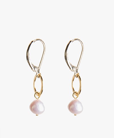 Ellen Beekmans Freshwater Pearl Earrings - Light Pink