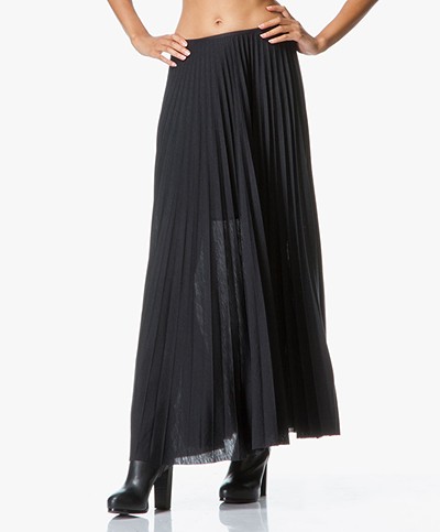 Theory Miklo Pleated Jersey Skirt - Black