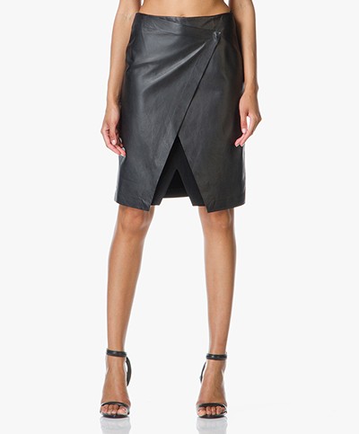 Theory Derion Leather Skirt - Black