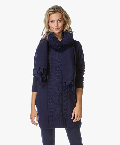 Closed Oversized Fringe Scarf in Wool Blend - Ink