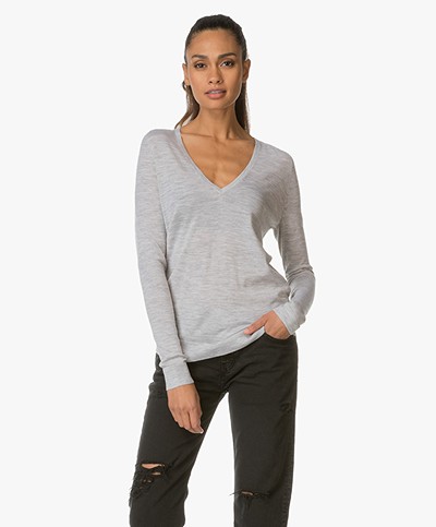 Theory V-neck Pullover Adrianna in Merino - Frosted Grey Heather