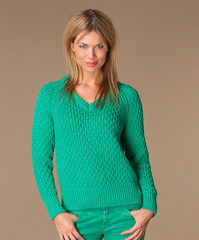 Closed Knitted V-neck Sweater - Green Spruce