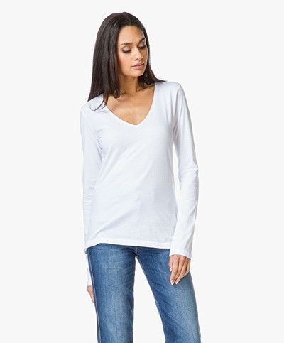 Closed Organic Light Cotton V-neck T-Shirt - White